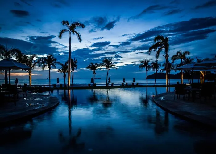 Palms 14 Luxury Beachfront Villa *