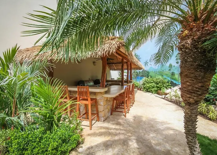 Palms 14 Luxury Beachfront Villa