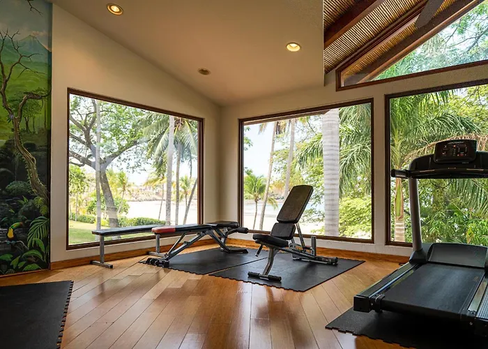 Palms 14 Luxury Beachfront Playa Flamingo